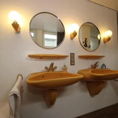 Appartamento Mit Weitem Ausblick In *